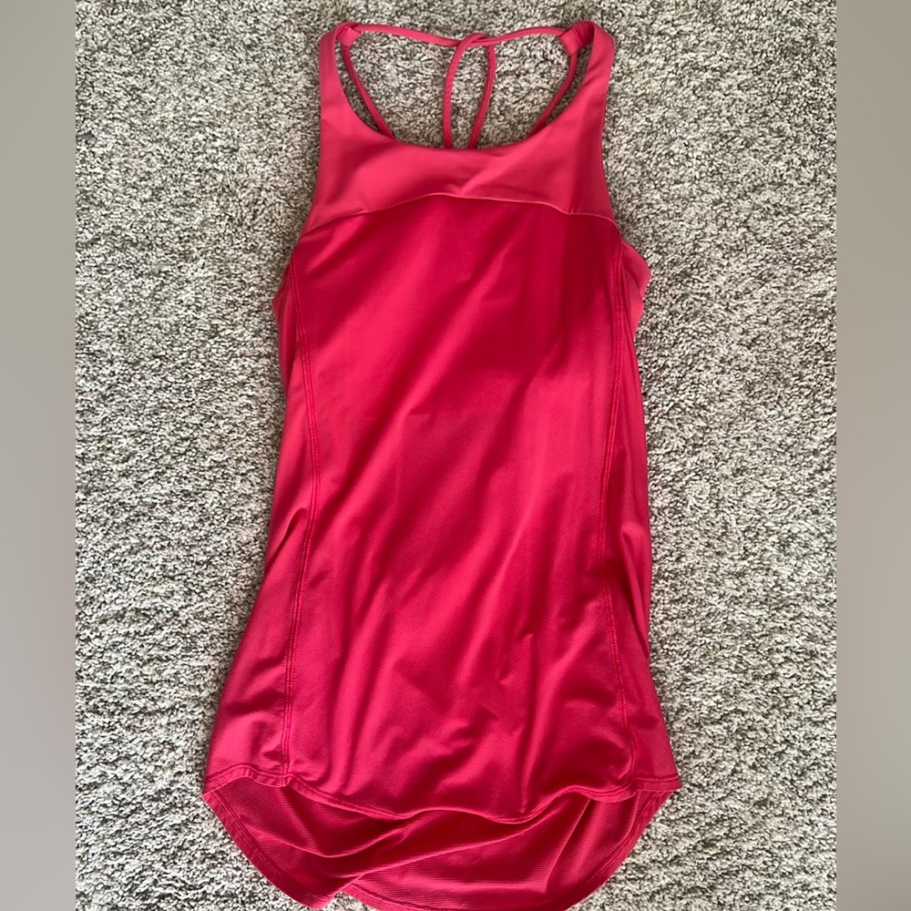 Lululemon tank top
